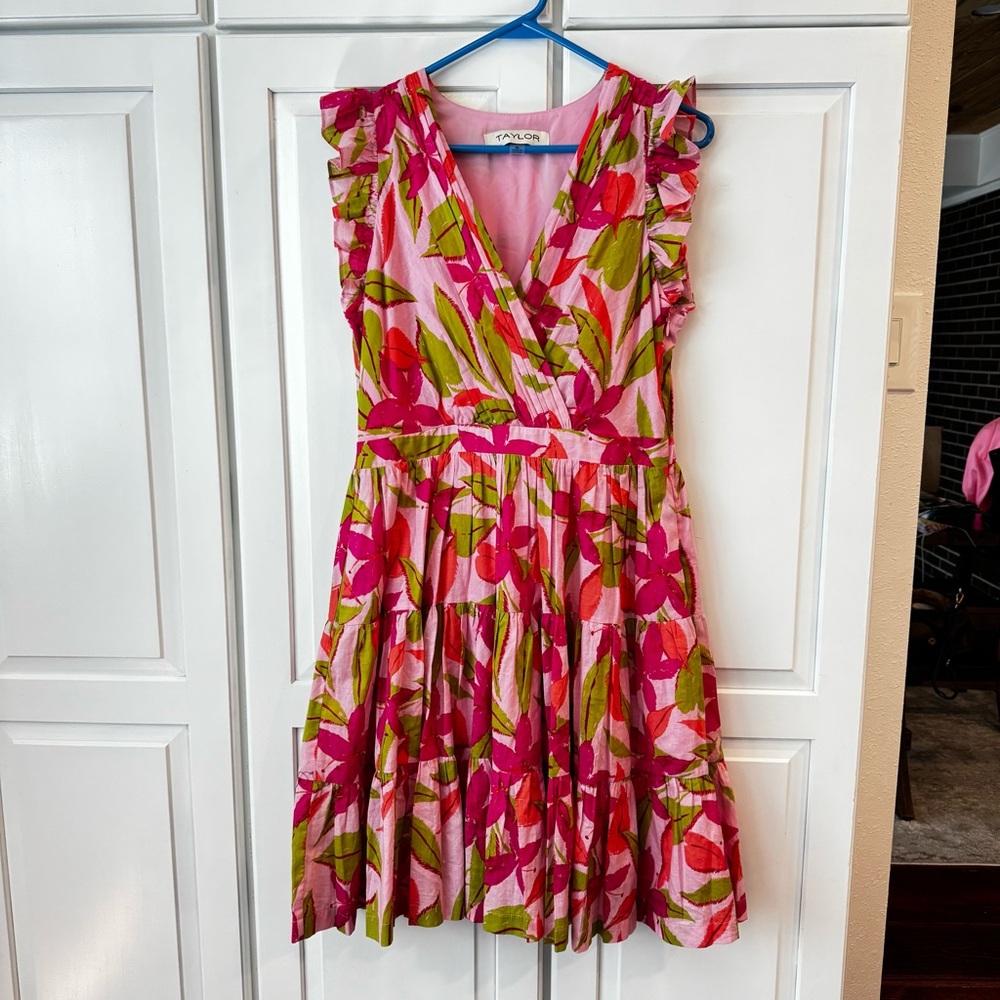 Taylor Dress-‎ Pink Vibrant Floral- 100% cotton- Size Medium